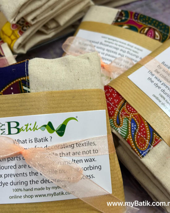 Tote Bag with Batik Pocket