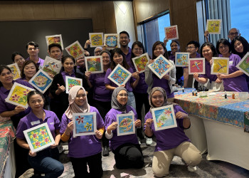 Who knew accountants could be this fun? A joyful moment with the Siemens Energy finance crew!