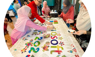 Microsoft Ai Raya Open House with Batik Painting Workshop