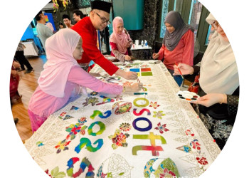 Microsoft Ai Raya Open House with Batik Painting Workshop