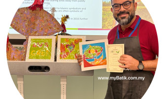 Amazon office Batik Bonding Activity