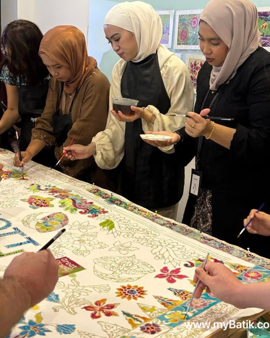 Draw & Paint Togather ( 5 to 10 pax )